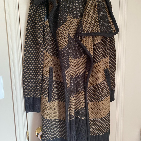 Sweaters - Nice long jacket for automn